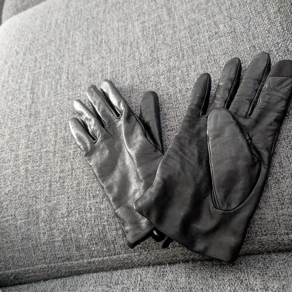 TOUCHPOINT Cashmere Lined Leather Smart Gloves